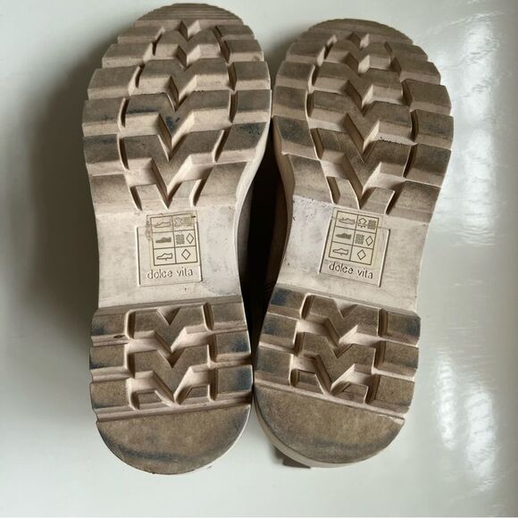 Dolce Vita Chelsea Boots Lug Sole Taupe Suede Size 6 - Picture 7 of 8